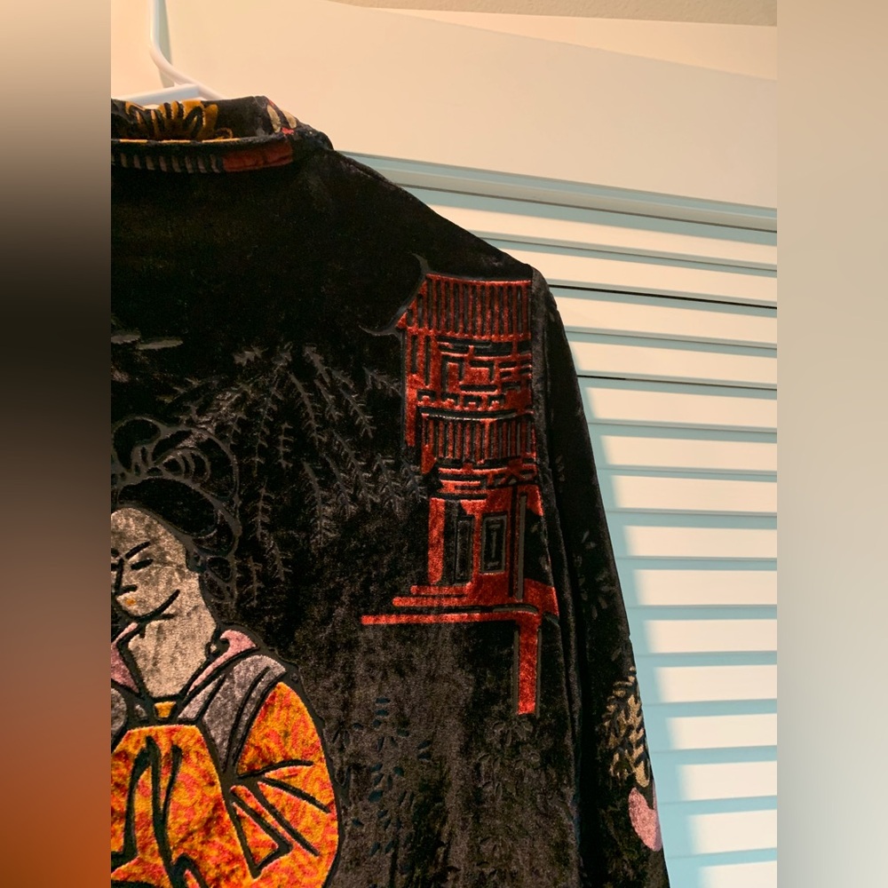 Chico’s Geisha Design Black Velvet Burnout Button Down Top. 🌴 - Picture 7 of 12